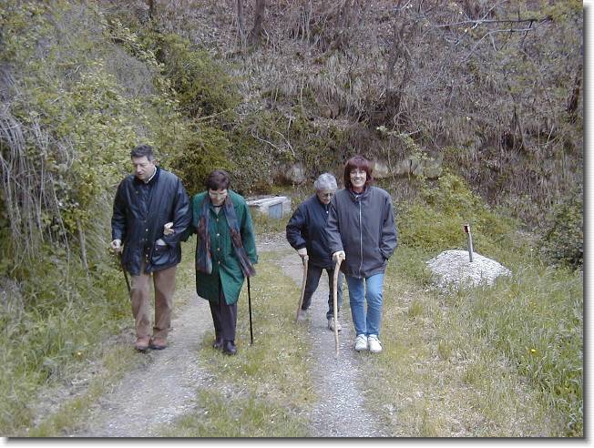 Clicca per scorrere le foto originali ingrandite