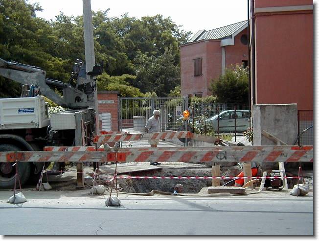 Clicca per scorrere le foto originali ingrandite