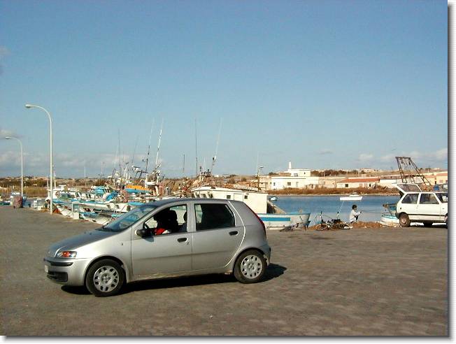 Clicca per scorrere le foto originali ingrandite