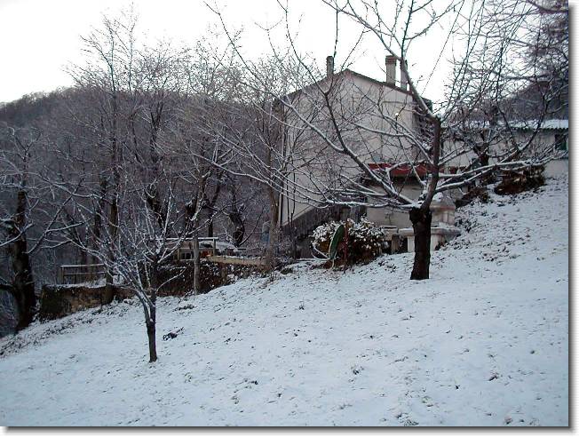 Clicca per scorrere le foto originali ingrandite