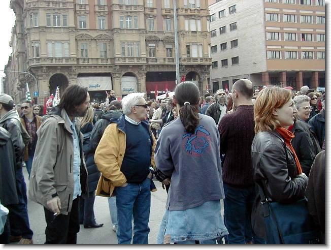 Clicca per scorrere le foto originali ingrandite