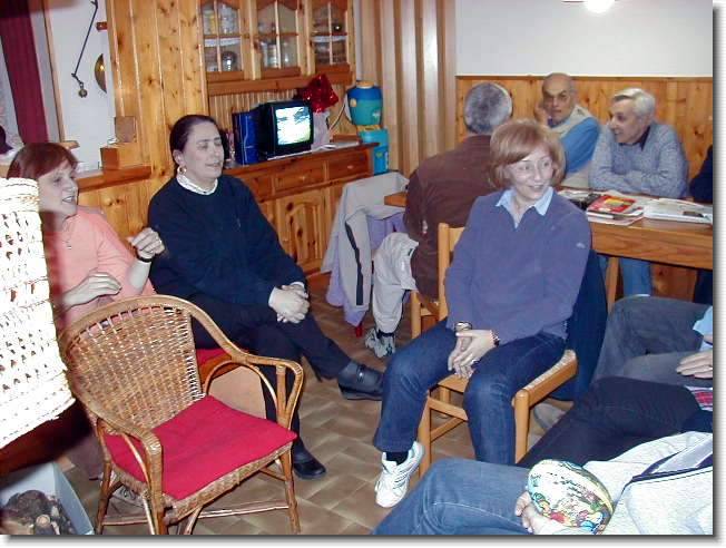 Clicca per scorrere le foto originali ingrandite
