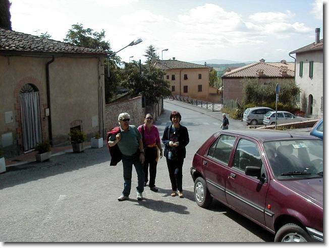 Clicca per scorrere le foto originali ingrandite