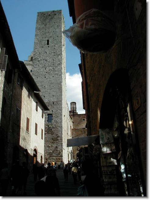 Clicca per scorrere le foto originali ingrandite