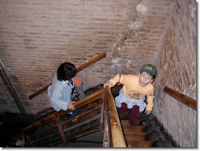 Clicca per scorrere le foto originali ingrandite