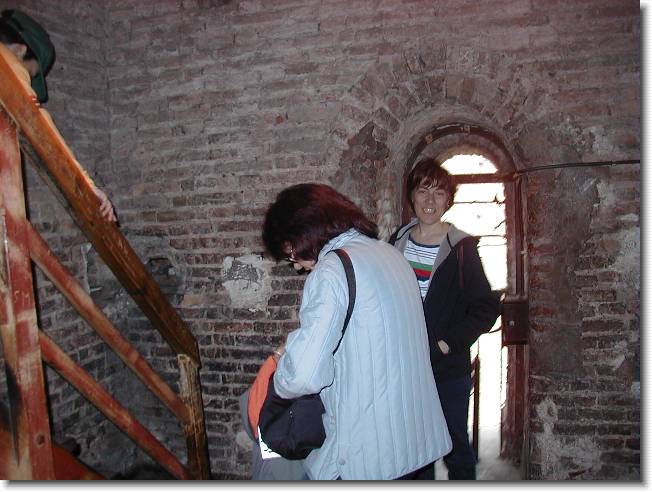 Clicca per scorrere le foto originali ingrandite