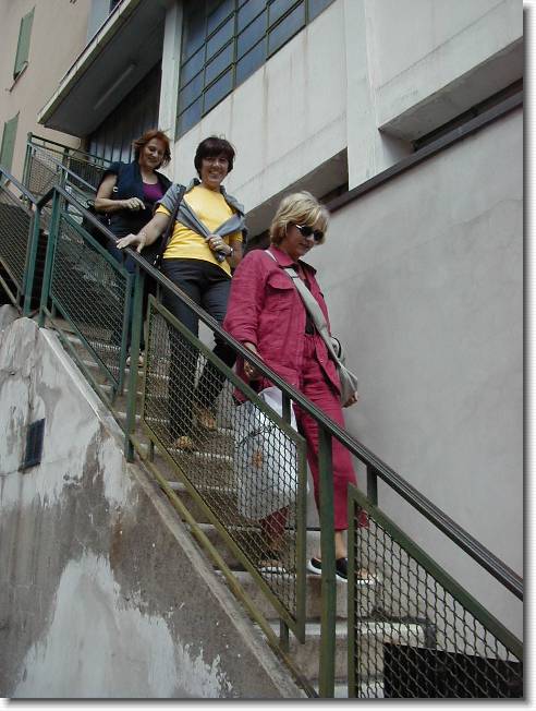 Clicca per scorrere le foto originali ingrandite