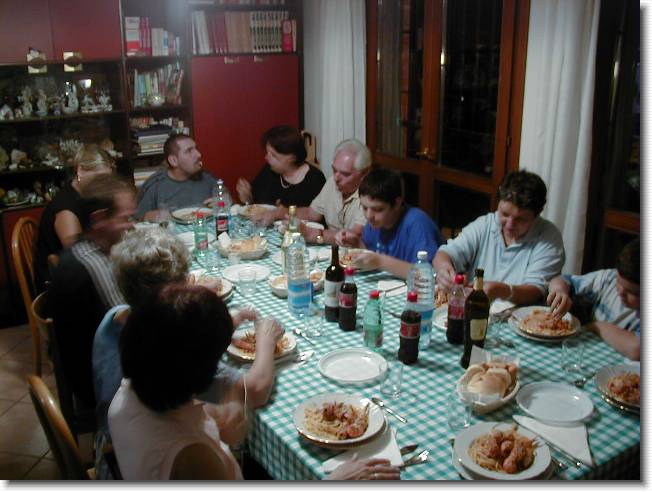 Clicca per scorrere le foto originali ingrandite