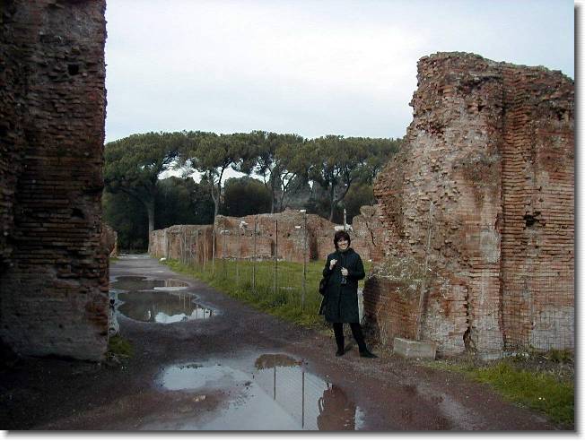 Clicca per scorrere le foto originali ingrandite