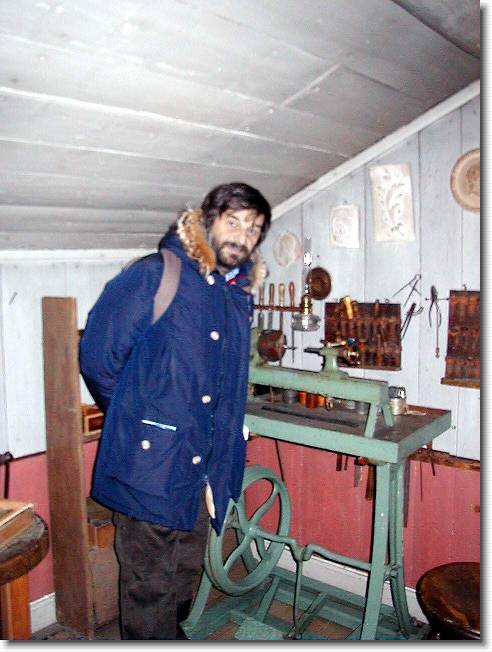 Clicca per scorrere le foto originali ingrandite