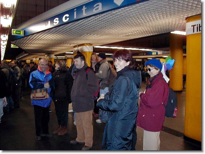 Clicca per scorrere le foto originali ingrandite