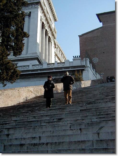 Clicca per scorrere le foto originali ingrandite