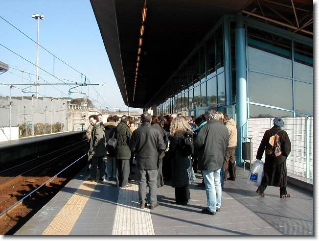 Clicca per scorrere le foto originali ingrandite