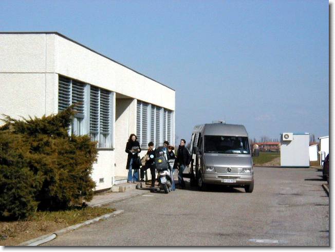 Clicca per scorrere le foto originali ingrandite