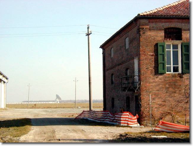Clicca per scorrere le foto originali ingrandite