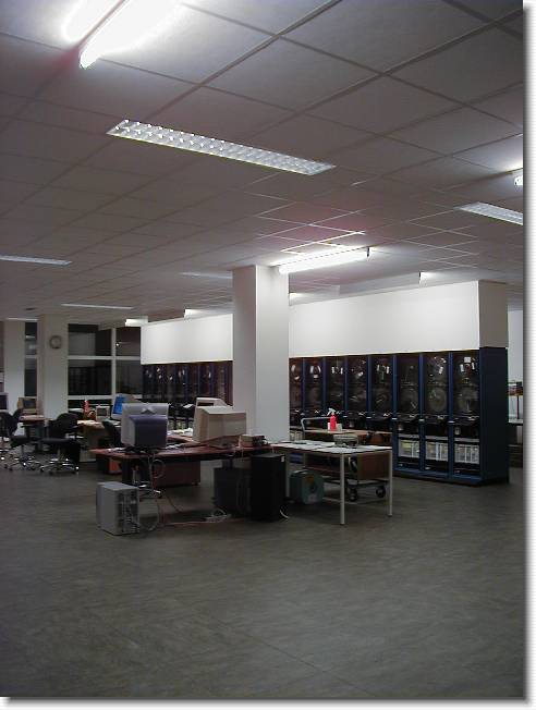 Clicca per scorrere le foto originali ingrandite