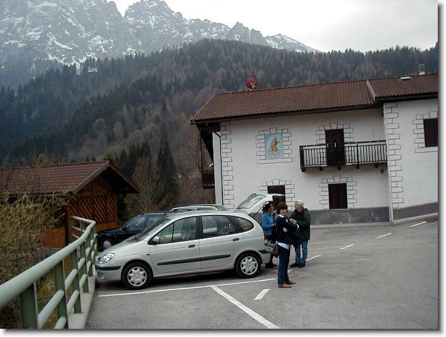 Clicca per scorrere le foto originali ingrandite