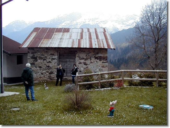 Clicca per scorrere le foto originali ingrandite