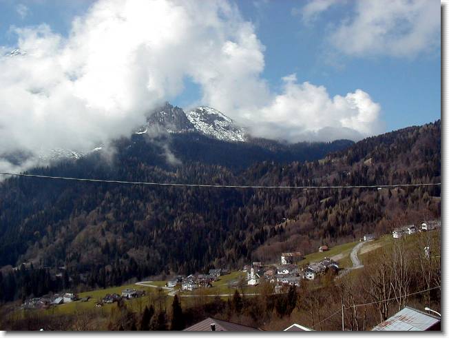 Clicca per scorrere le foto originali ingrandite