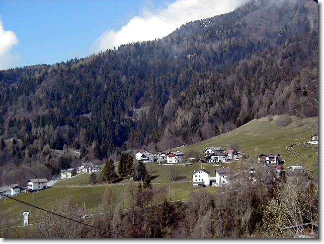 Clicca per scorrere le foto originali ingrandite