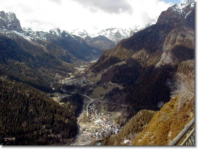 Clicca per scorrere le foto originali ingrandite