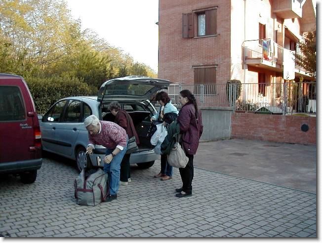 Clicca per scorrere le foto originali ingrandite