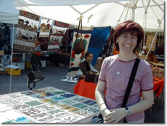 Clicca per scorrere le foto originali ingrandite