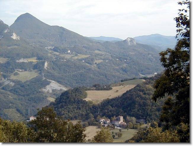 Clicca per scorrere le foto originali ingrandite