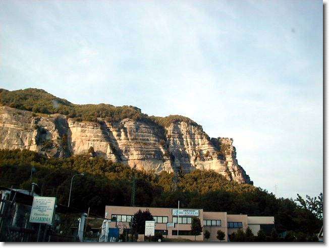Clicca per scorrere le foto originali ingrandite
