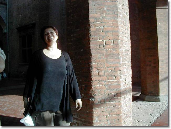 Clicca per scorrere le foto originali ingrandite