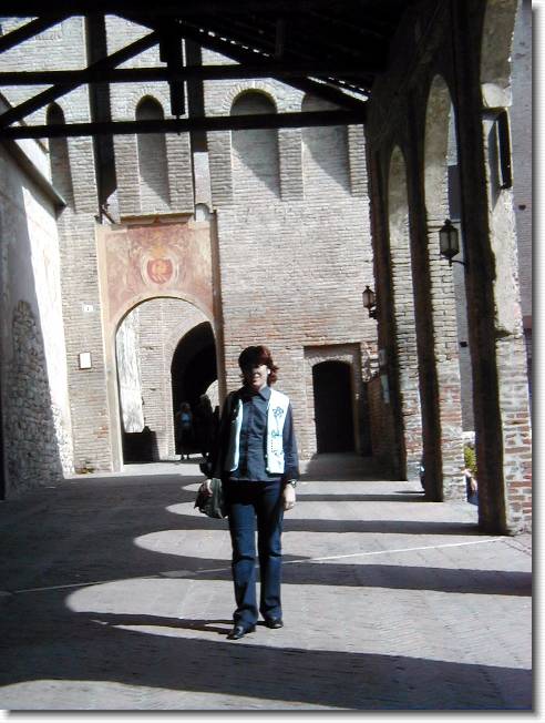 Clicca per scorrere le foto originali ingrandite