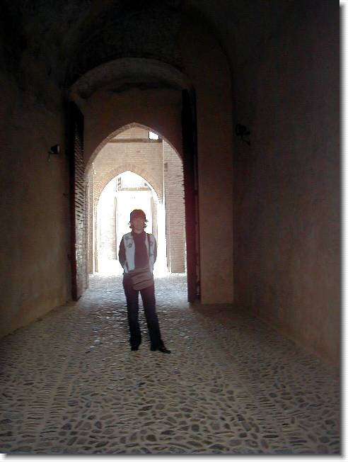 Clicca per scorrere le foto originali ingrandite