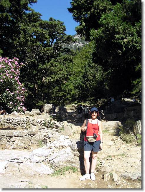 Clicca per scorrere le foto originali ingrandite