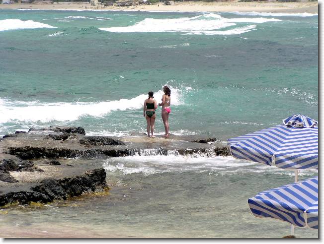 Clicca per scorrere le foto originali ingrandite