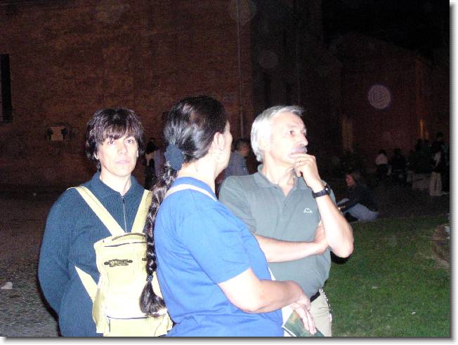 Clicca per scorrere le foto originali ingrandite