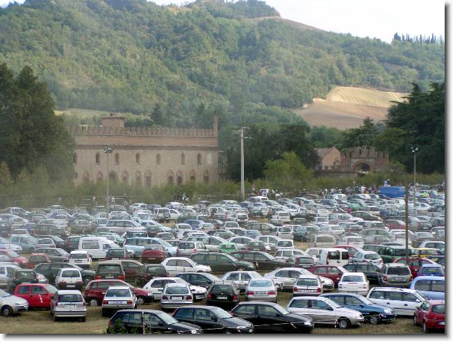 Clicca per scorrere le foto originali ingrandite