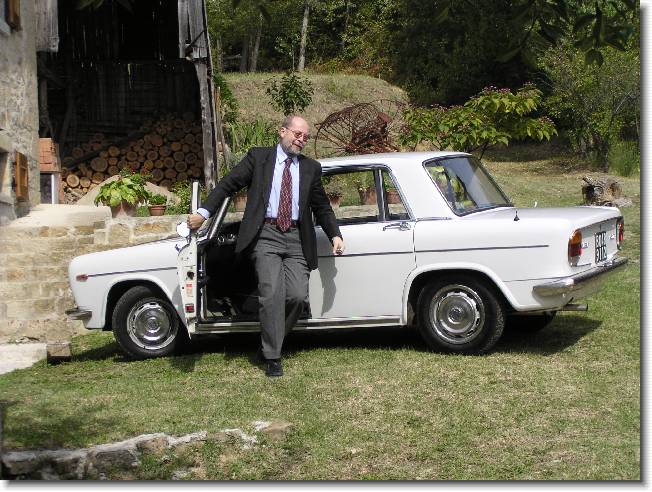 Clicca per scorrere le foto originali ingrandite