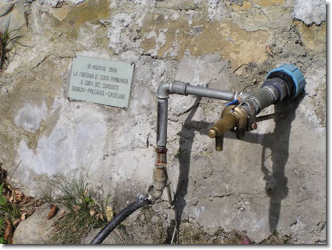 Clicca per scorrere le foto originali ingrandite
