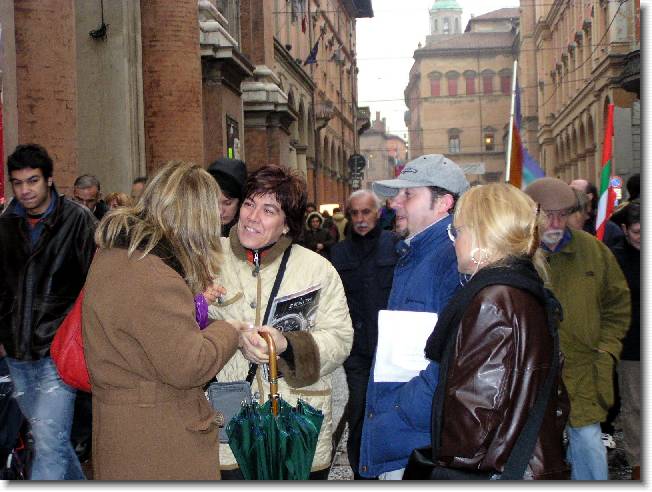 Clicca per scorrere le foto originali ingrandite