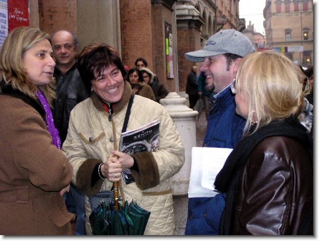 Clicca per scorrere le foto originali ingrandite