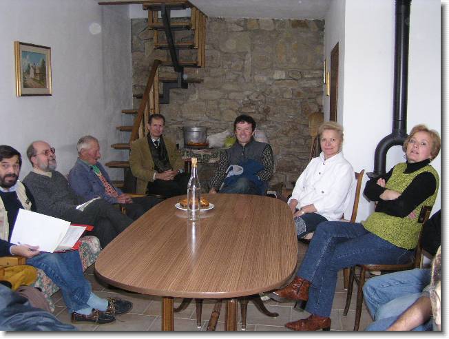 Clicca per scorrere le foto originali ingrandite