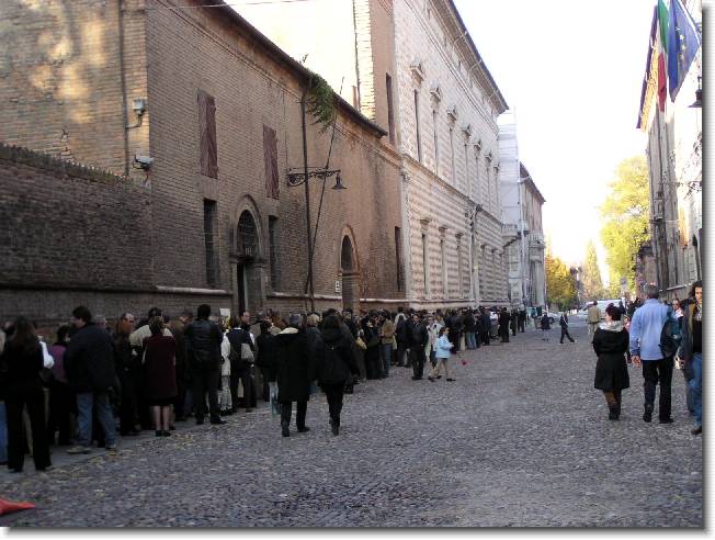 Clicca per scorrere le foto originali ingrandite