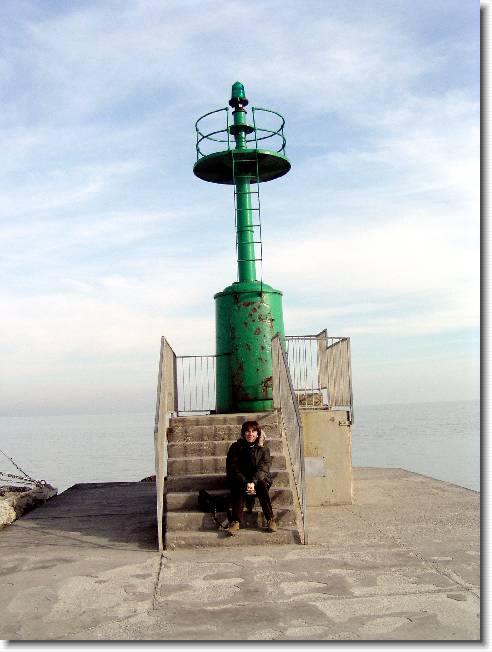 Clicca per scorrere le foto originali ingrandite
