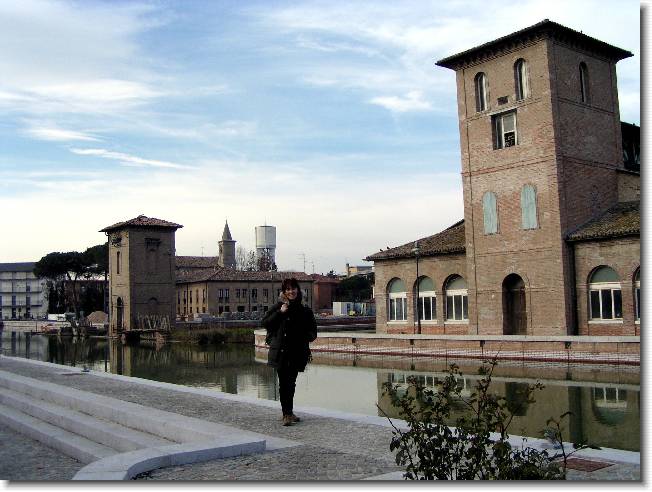 Clicca per scorrere le foto originali ingrandite