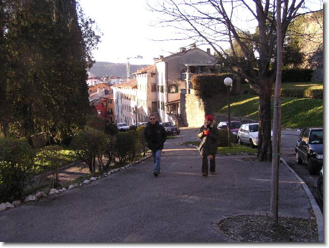 Clicca per scorrere le foto originali ingrandite