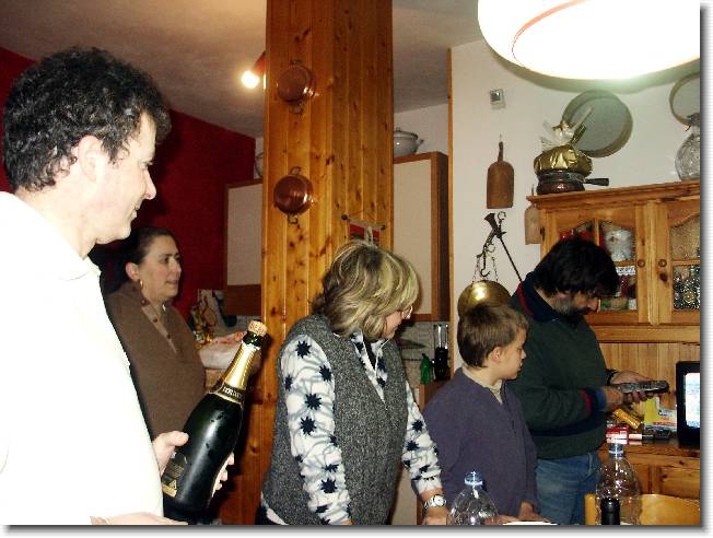 Clicca per scorrere le foto originali ingrandite