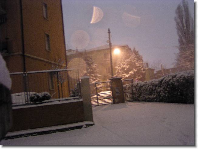 Clicca per scorrere le foto originali ingrandite