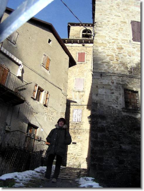 Clicca per scorrere le foto originali ingrandite