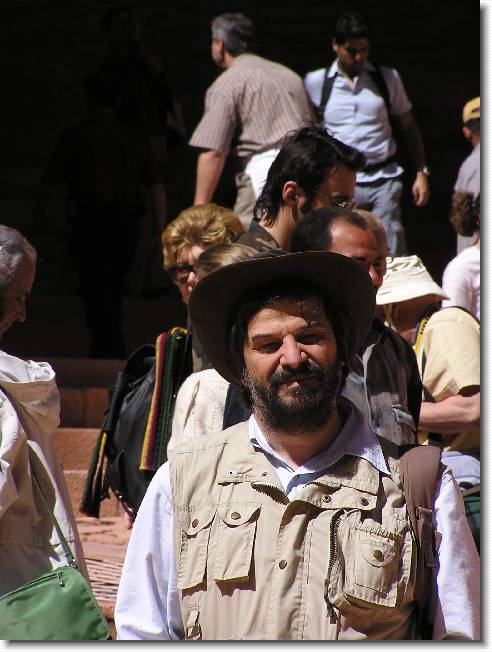 Clicca per scorrere le foto originali ingrandite