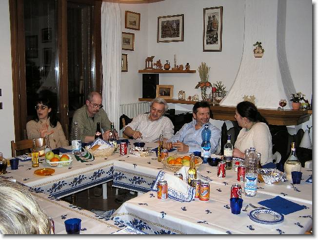 Clicca per scorrere le foto originali ingrandite